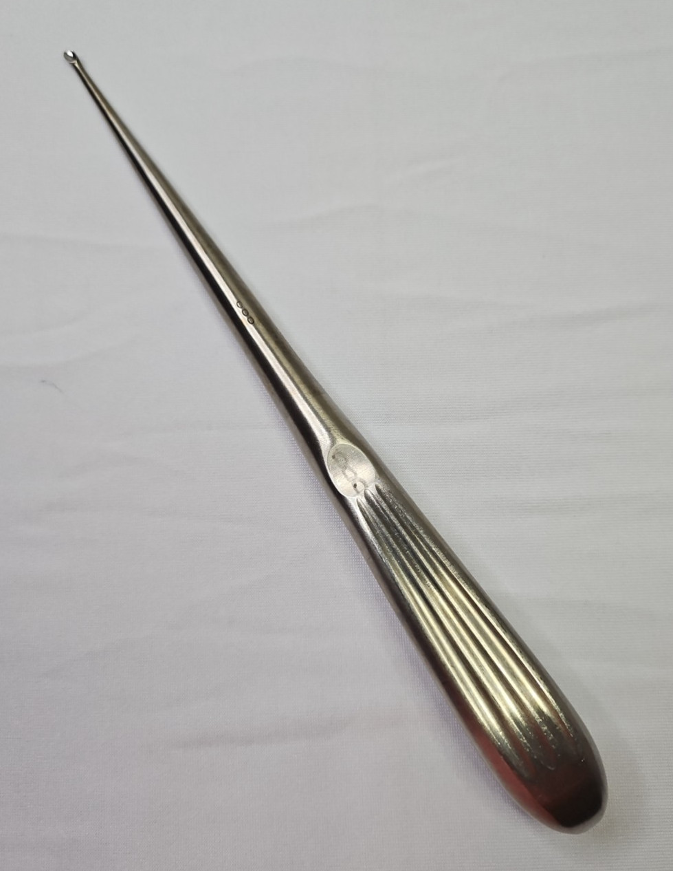 Aesculap MD482 Bruns Curette, Straight, 000, 8″