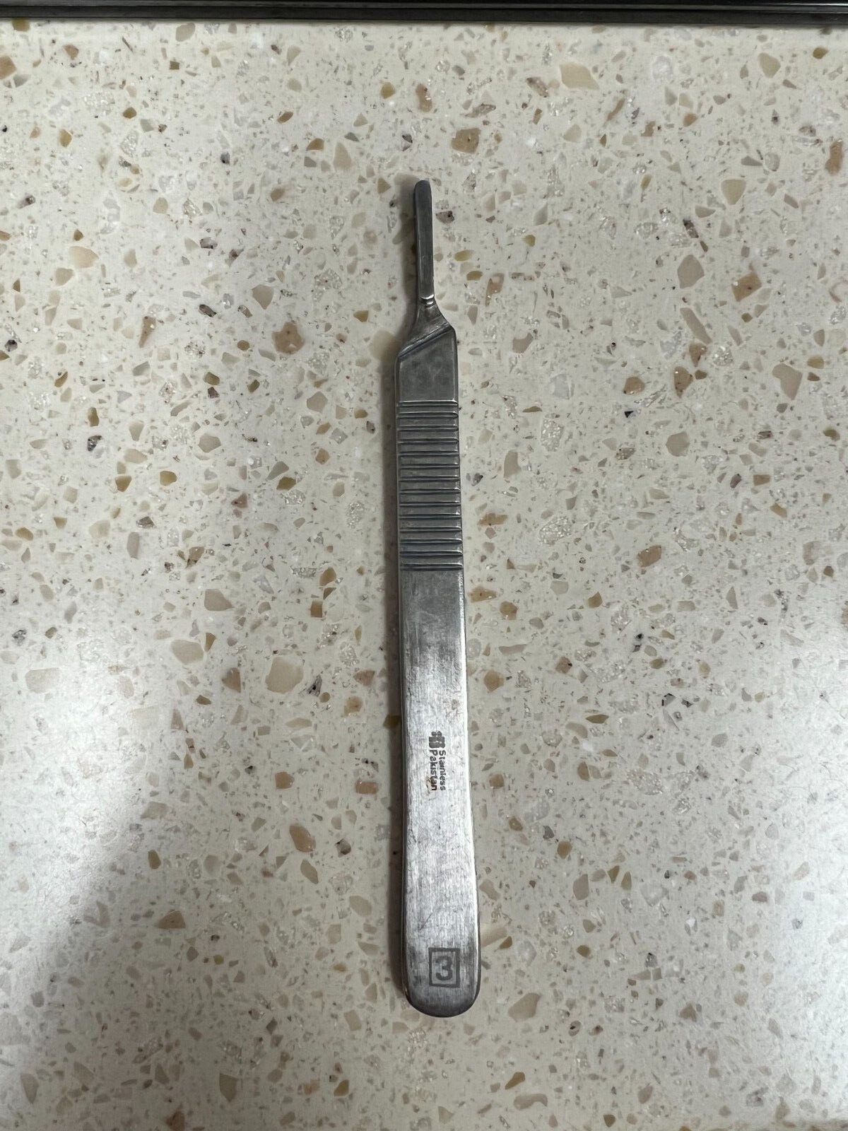 Size 3 Bard Parker blade handle
