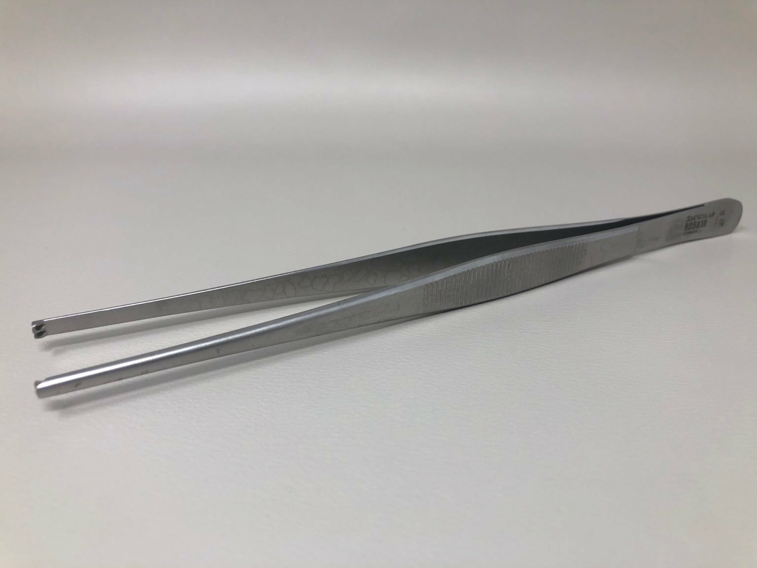 Aesculap BD581R Dressing and Tissue Forceps, Straight, 2×3 Teeth, 7 7/8″ Length