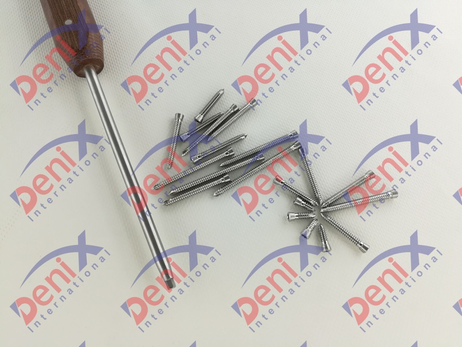 Locking Screws 2.4mm Self Tapping Set Of 140 PCs Orthopedic Instruments