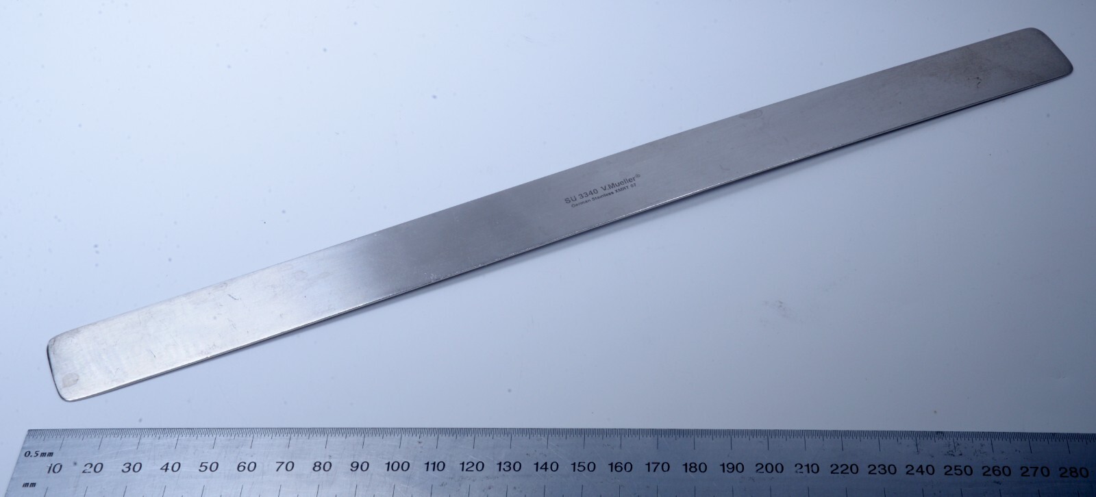 V.Mueller #SU3340 Flexsteel Ribbon Retractor Blade 1″x13″ Stainless Surgical