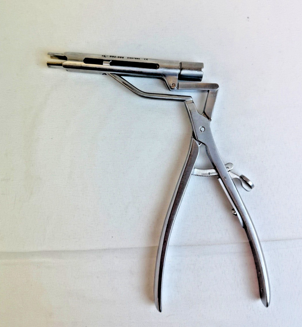 Globus Medical 682.399 ELLIPSE Top Loading Ratcheting Rod Reducer