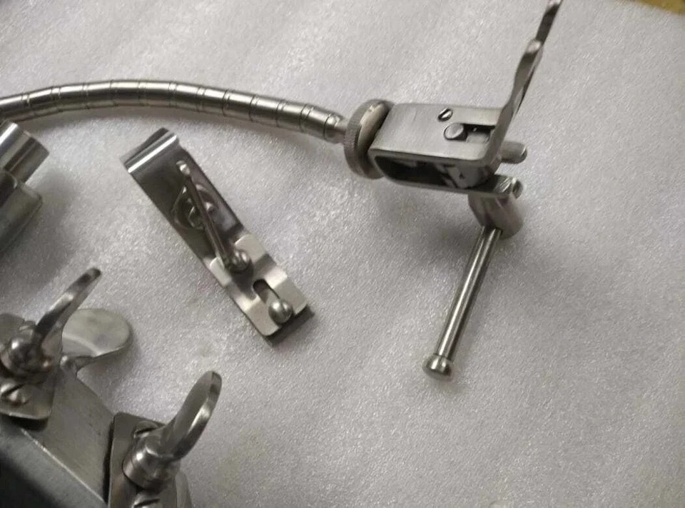 Leyla Brain Retractor Surgical Set with Fixation System – Neurosurgery Set