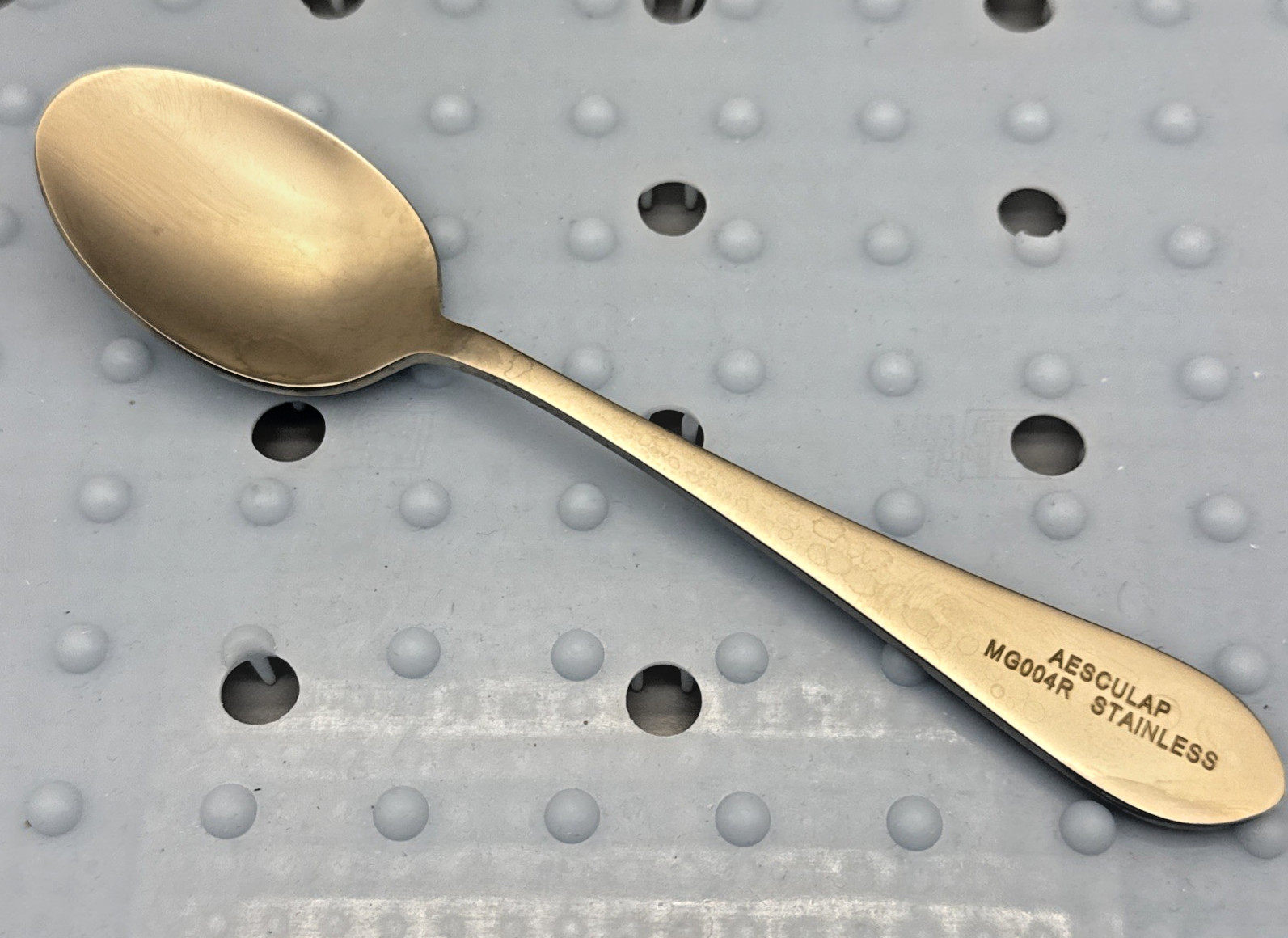 AESCULAP MG004R Surgical Spoon Medium-Large 160mm German