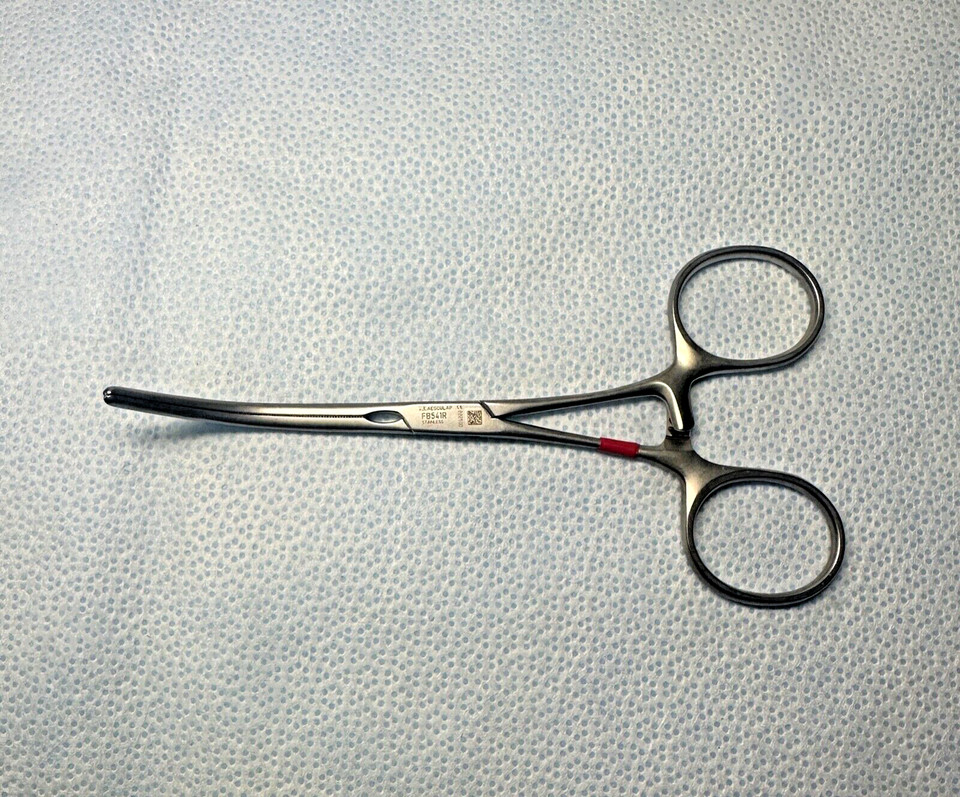 Aesculap FB541R Lot 3PC DeBakey Atraumatic Ring Handle Bulldog Clamp Curved 5″