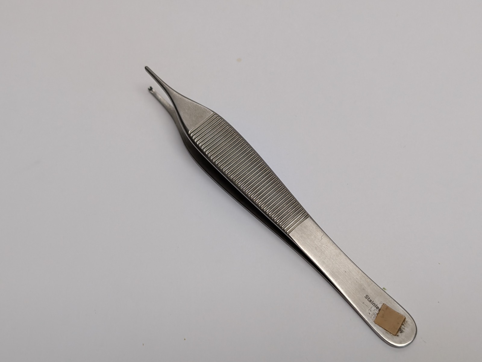 4 pcs. Assorted Tissue Forceps WECK 57-212 FURST MDS1018012F (USED).
