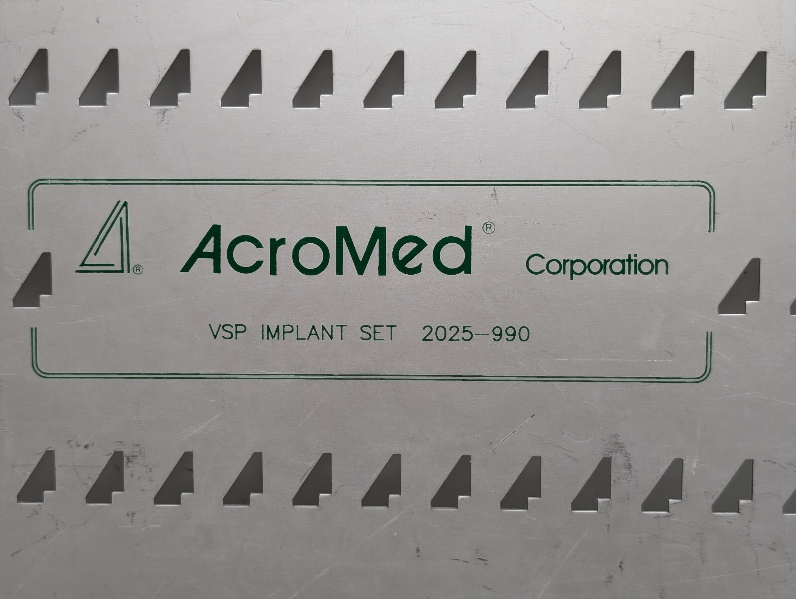 ACROMED 2025-990 VSP Implant Set (USED).