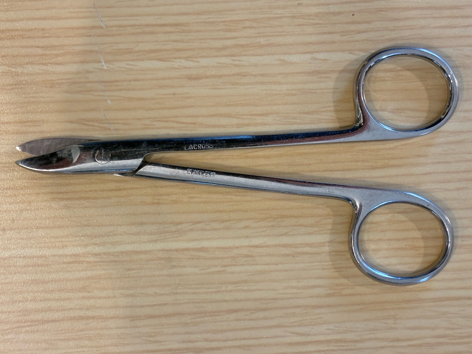 Surgical Instruments-5″Dressing Forceps/4.5″Suture Scissors/4.5″Crown & Collar