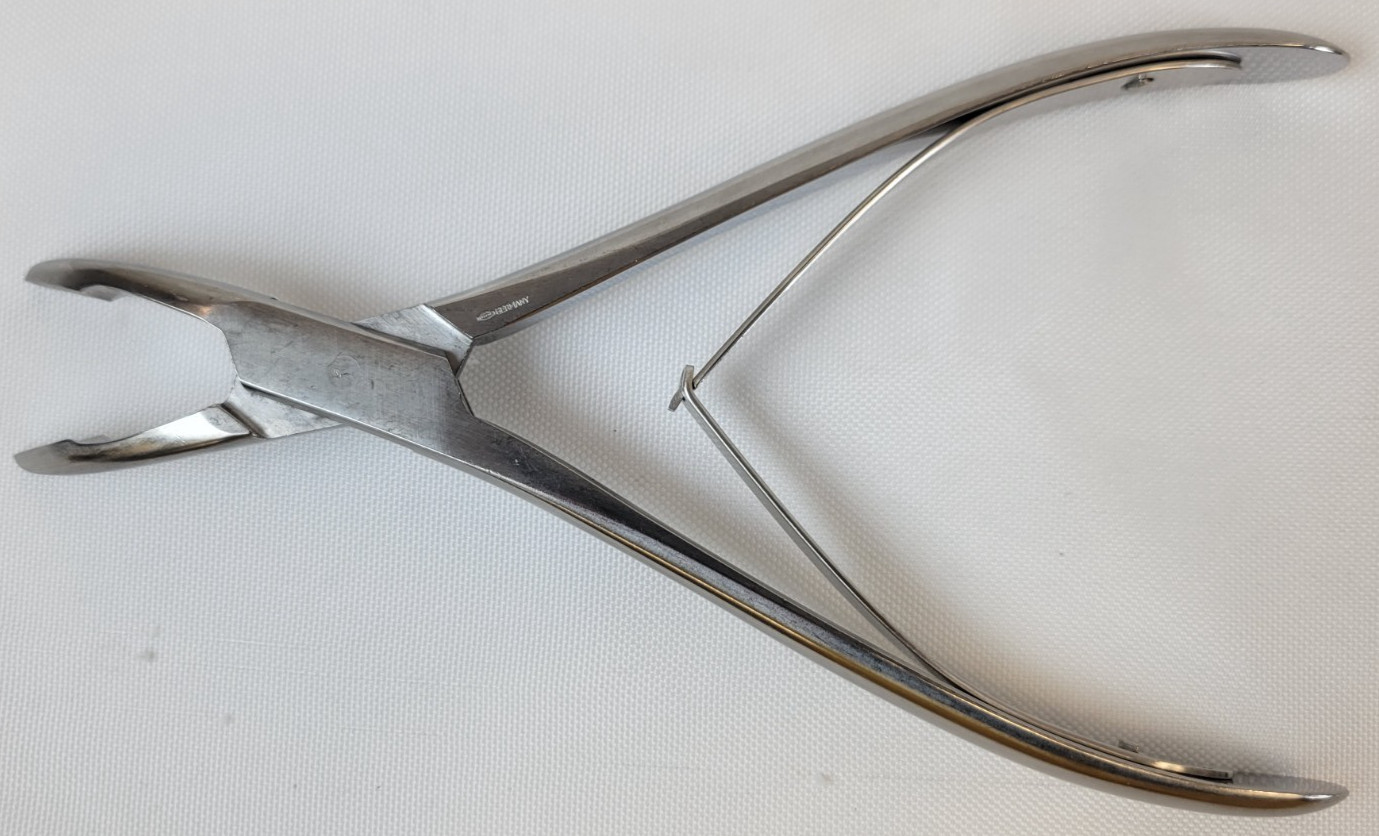 Storz N5380 Reiner Bane Rongeur 7 inches Curved Single Action 3×16 mm, ENT