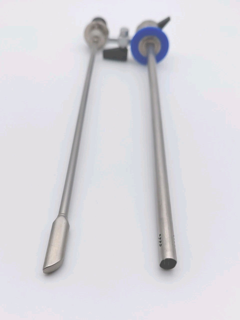 Olympus A2281 22.5Fr Cystoscope Sheath and Olympus A2284 Obturator – Urology
