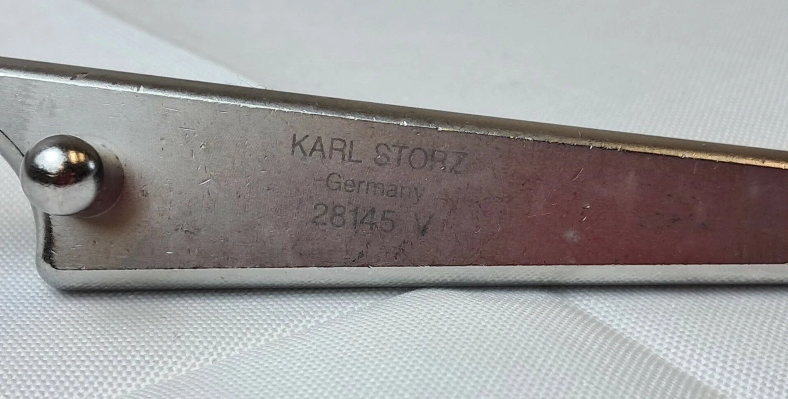 Karl Storz, 28145 V, 4mm Arthroscopic Probe with Hook orthopedic ( IN STOCK )