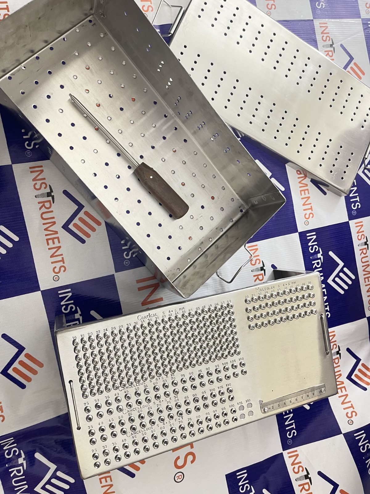 6.5mm Cännulated Cäncellous+4.5mm Corticäl+ 4.5mm Malleolar screw& box (286 pcs)
