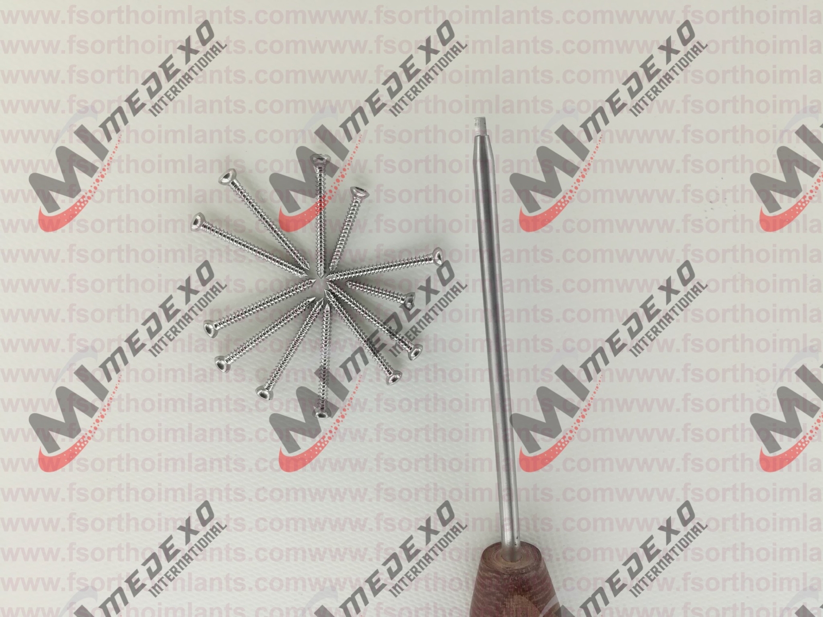 Cortical screws 2.7mm Ø Self Tapping Different Length 140 Pcs Set Orthopedics
