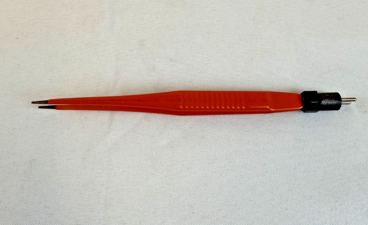 V. Mueller EBP15100-21S Non Stick Straight 1mm Tip 6″ Bipolar Forceps General