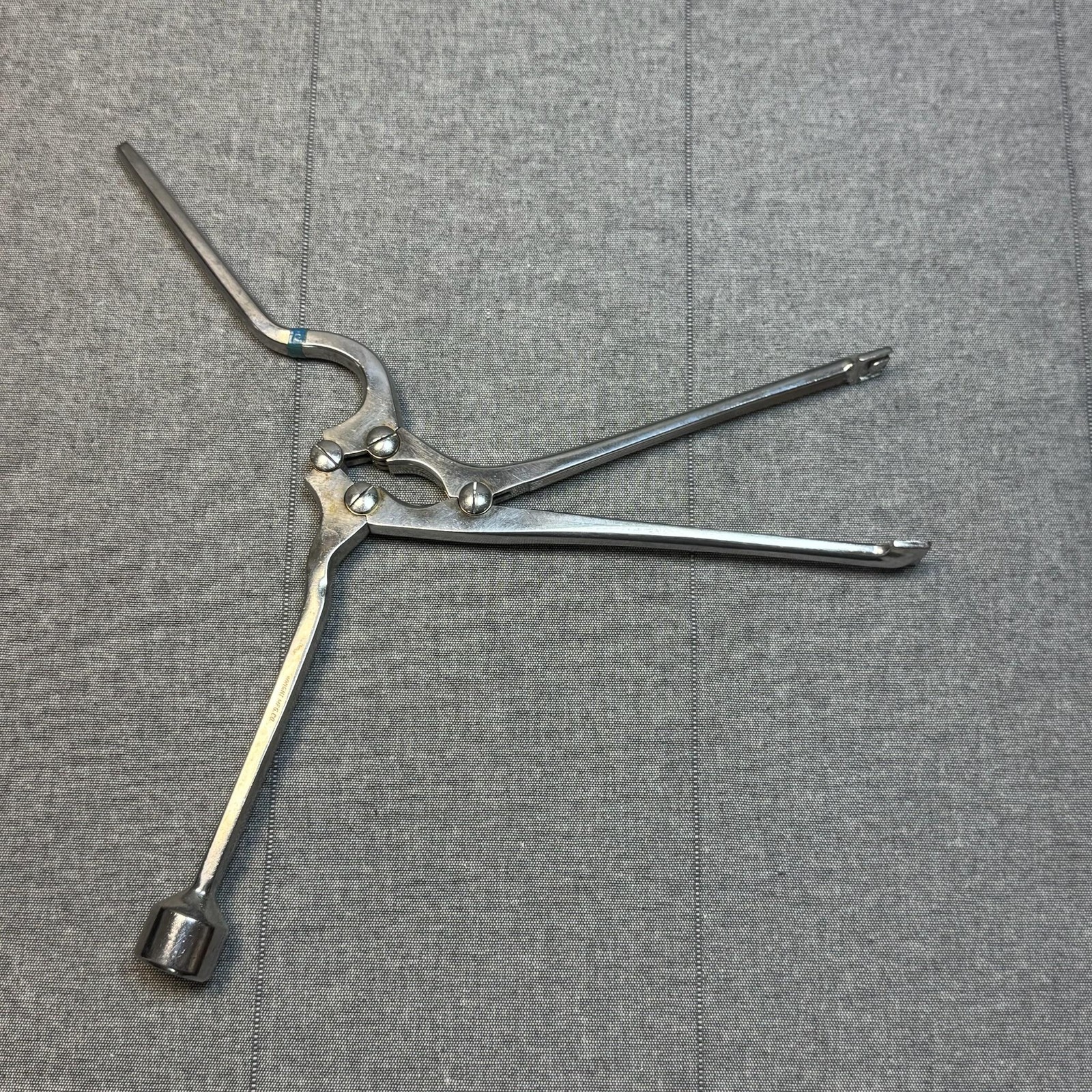 Wright Mfg Orthopedic Bone Holding Clamp Retractor 64 Stainless Germany