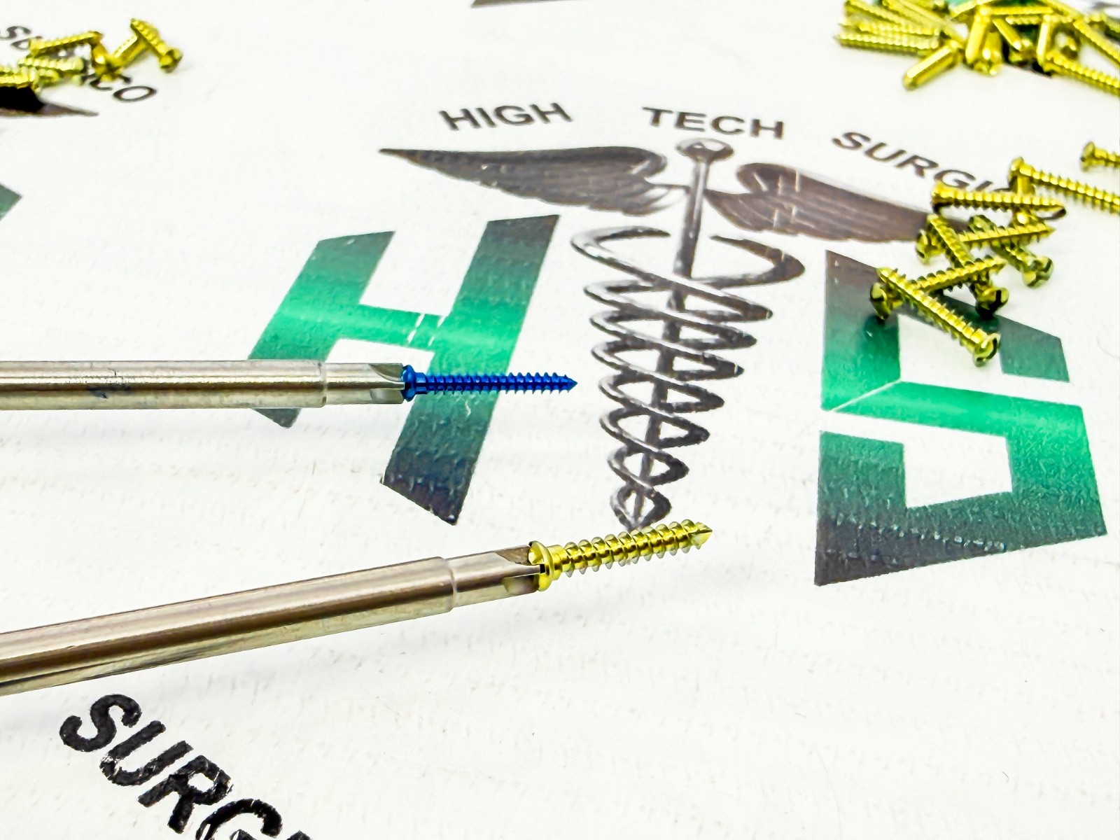 Máxillofáciàl Mini Micro Cross Head Screws 1.5mm /2.0mm Titanium + Driver 161pcs