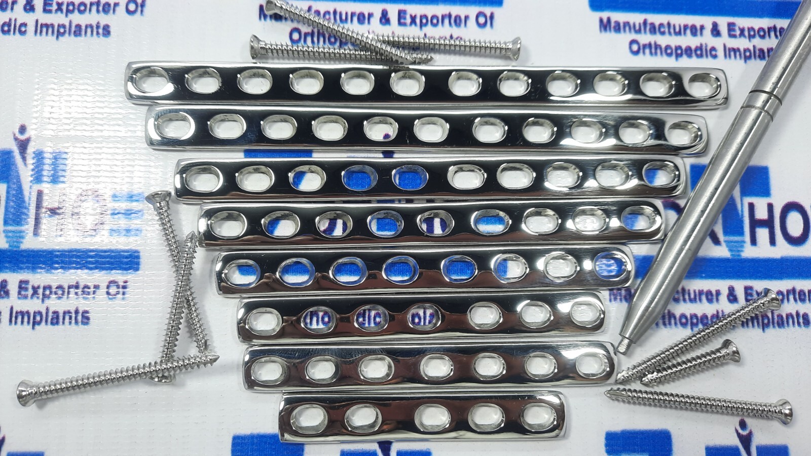 3.5mm DCP Plates 4 to 12 Holes for 3.5mm Screws & screws (77 Pcs Set)