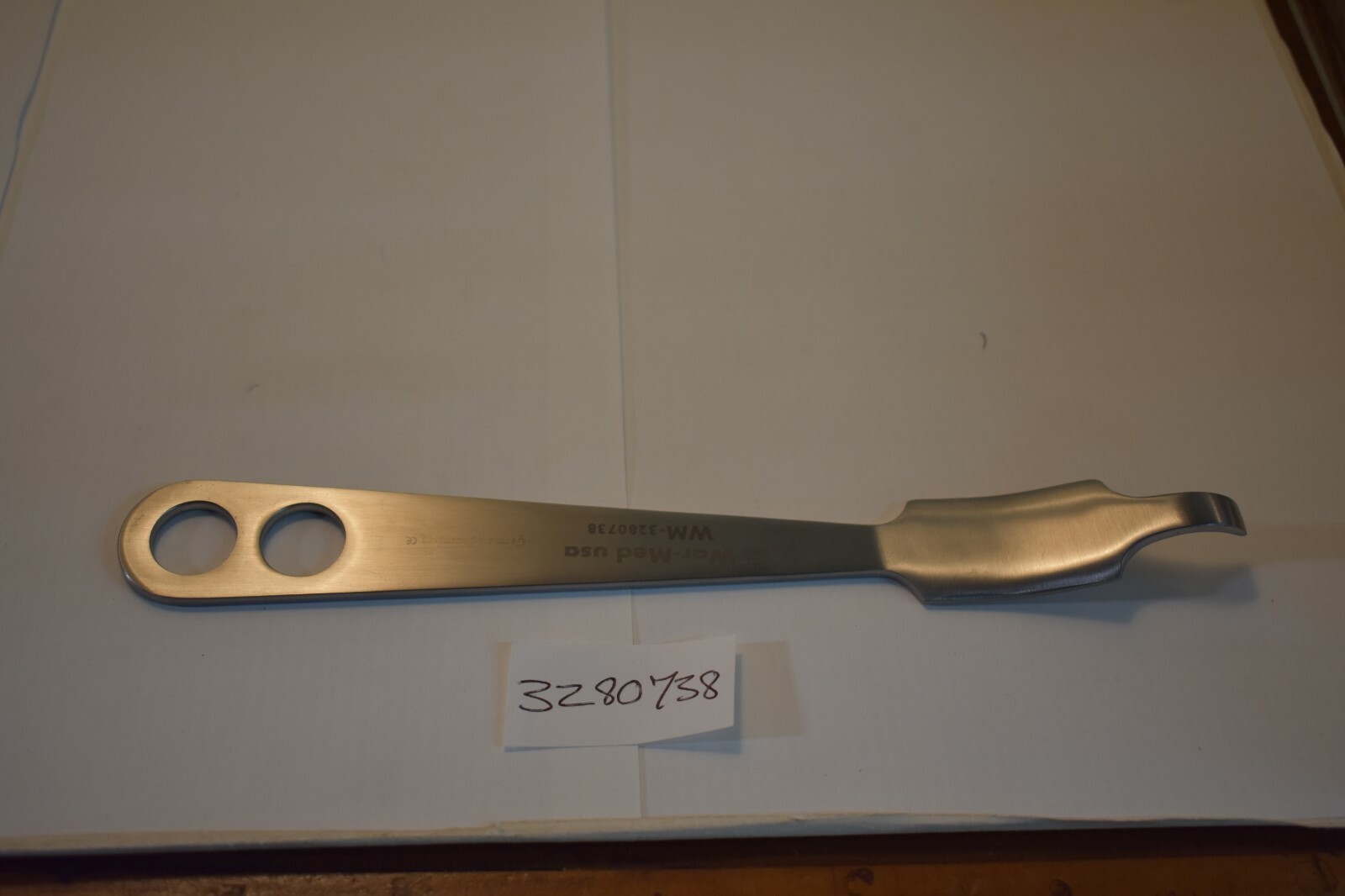 WM 3280738 Hohmann Retractor Wide 25mm Blade 8mm Square Tip 9-1/2″