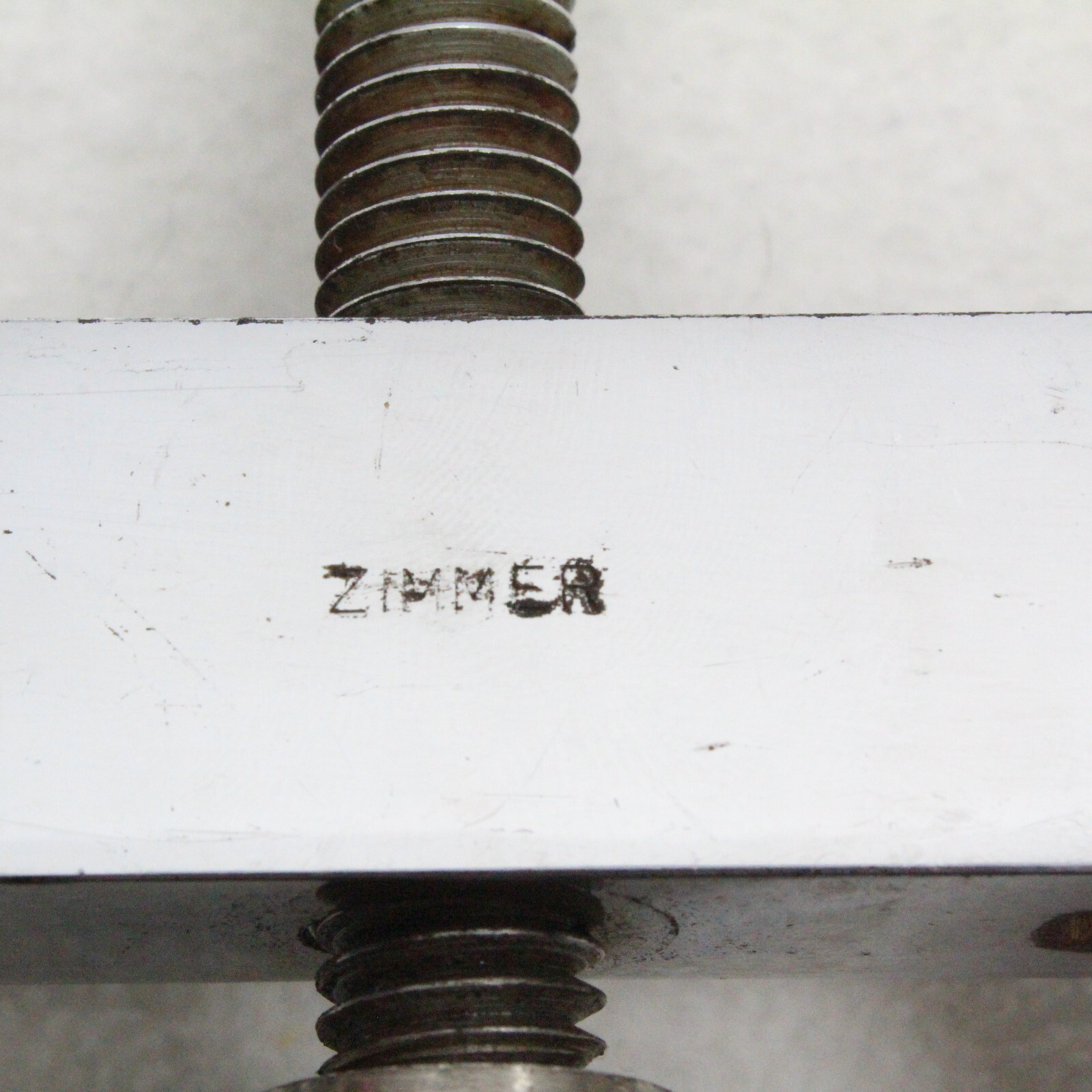 Zimmer Kirschner Wire Tractor Tightener Surgical Instrument with 2 Pair of Blade