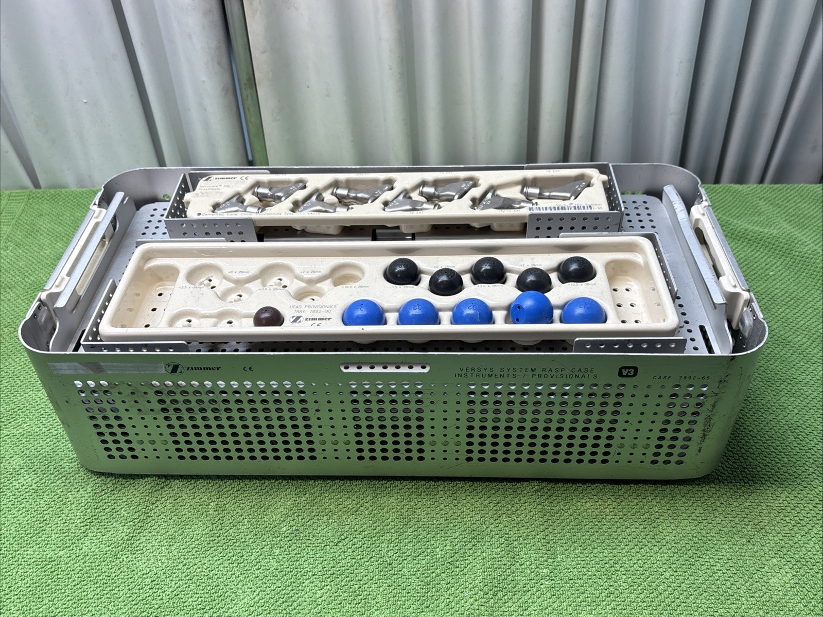 Zimmer Versys System Set with case 7892-65 few items missing