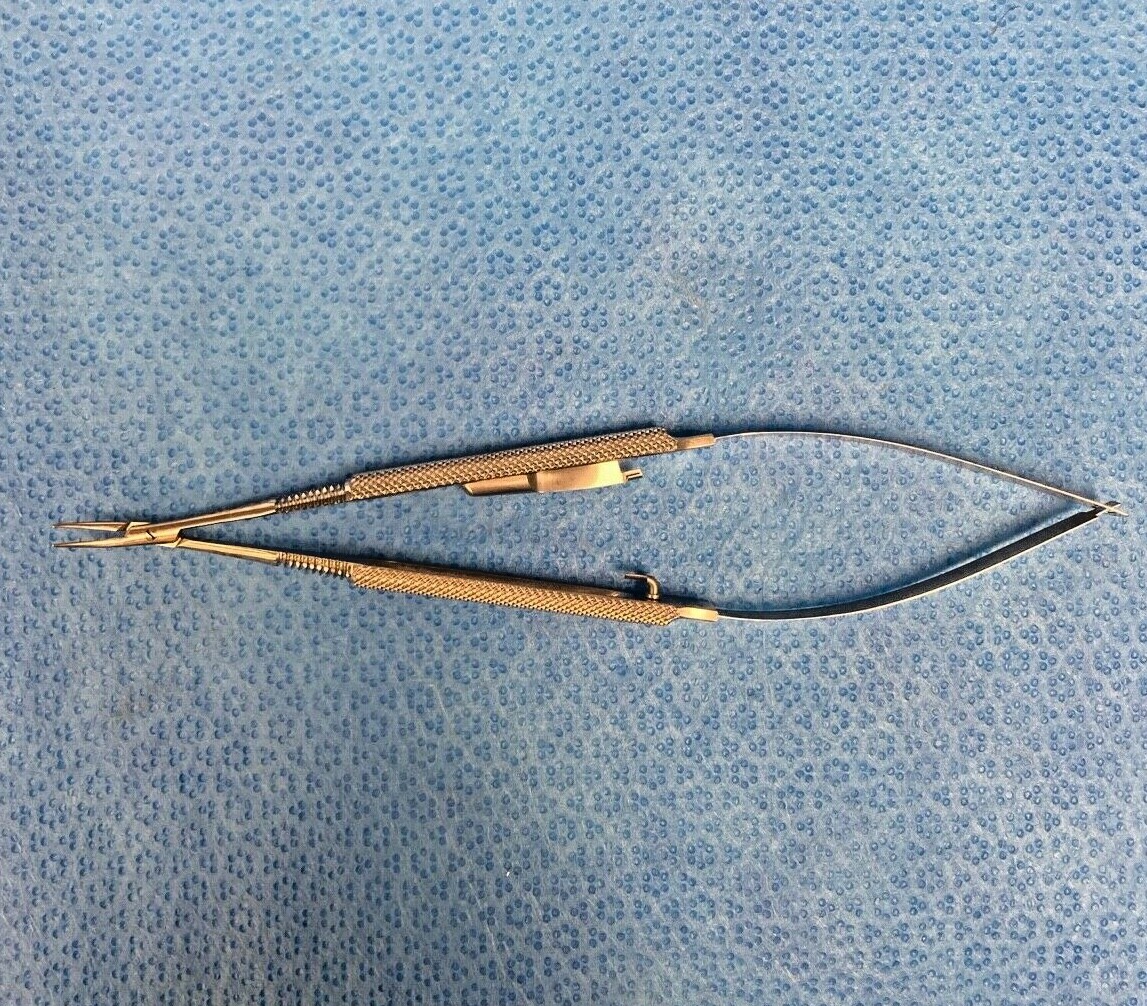Aesculap FD243 Barraquer Locking Needle Holder 5.5″ Round Handle Ophthalmology