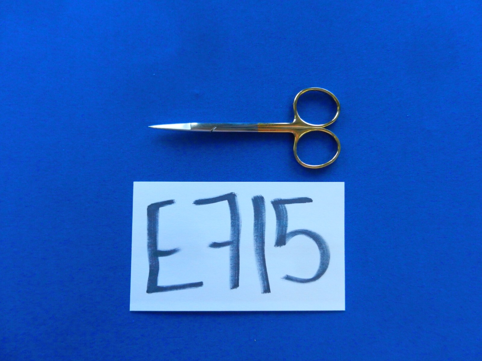 E715 V. Mueller Vital Iris Straight Knapp Scissors 11.5cm Overall Length OP5526