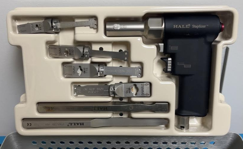 Hall 3M Stapilizer T100 17 Piece Set With Case -Excellent Working Condition