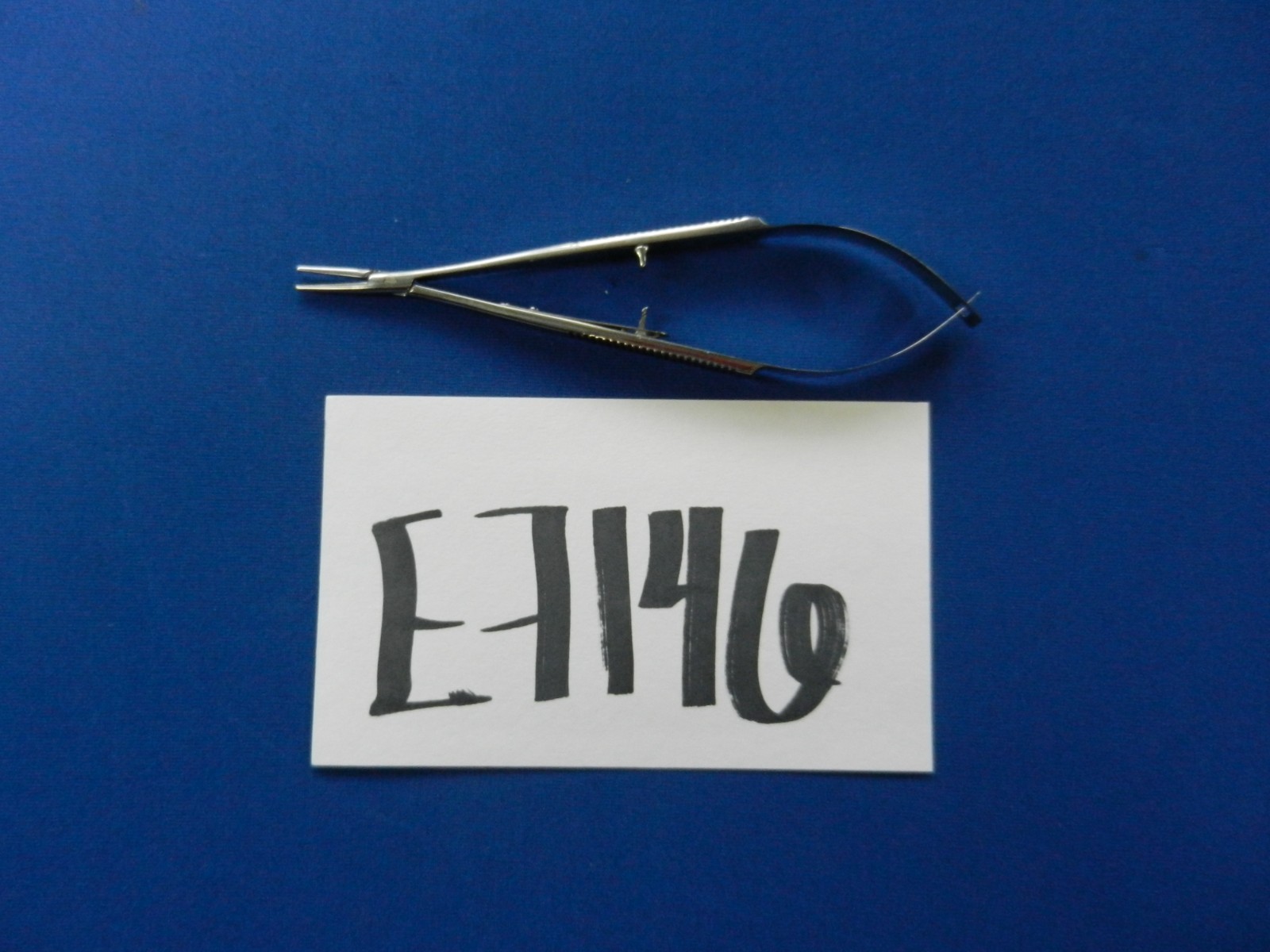 E7146 Storz E3864 Castroviejo Straight 16mm Needle Holder 14.9cm Overall Length