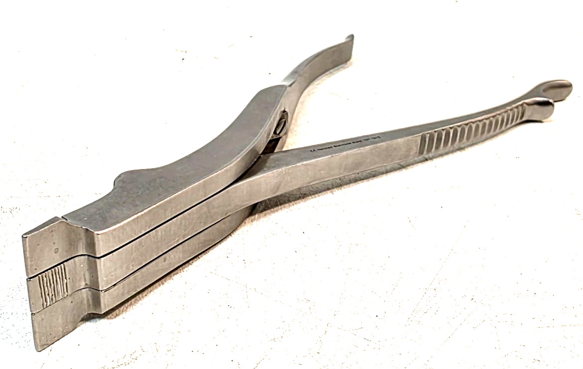 Walton Cast Spreader 8¾” German Stainless Steel Surgical Instrument 3 Prong