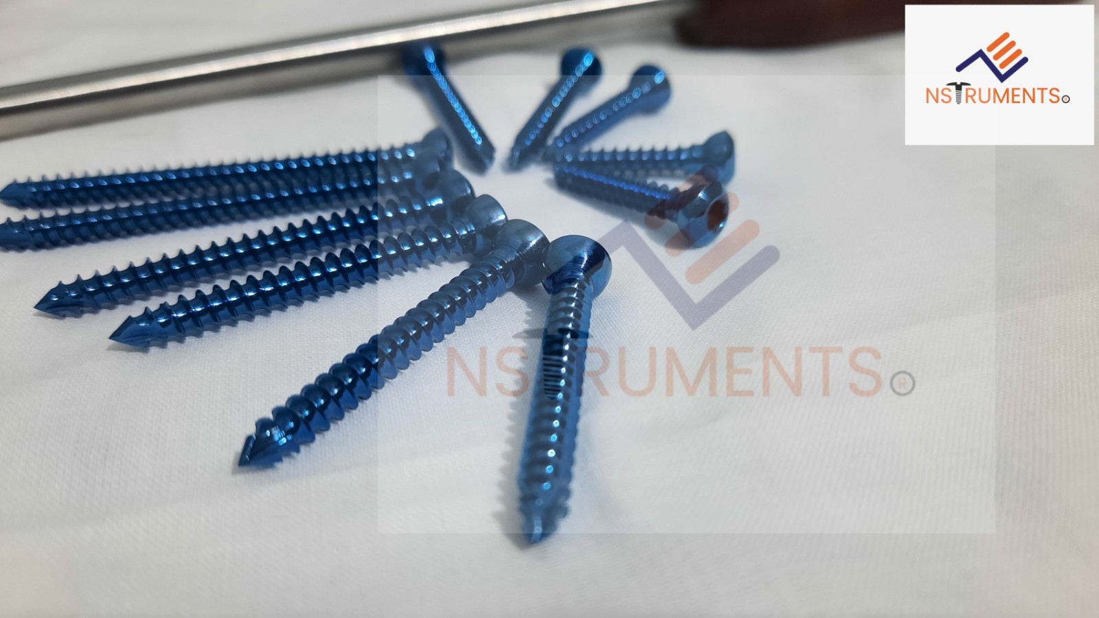 4.5mm Cortex Screws, Self-tapping, Titanium grade 5 Screws (140 pcs)