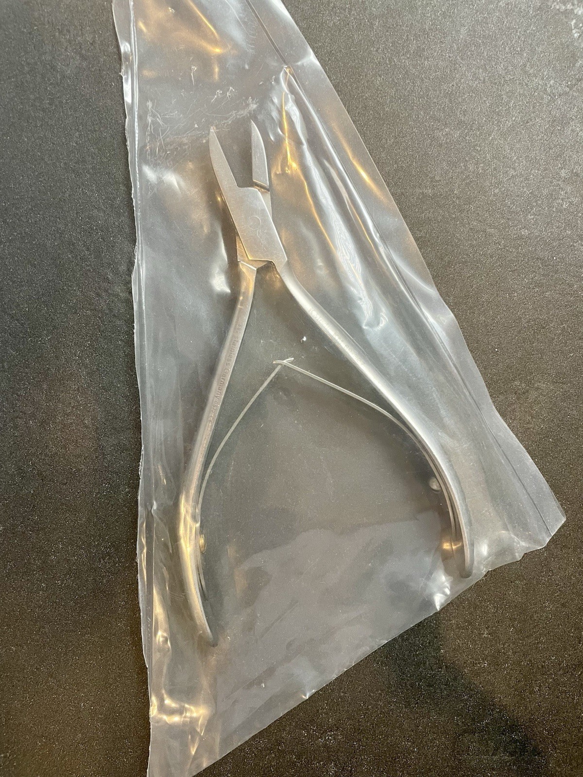 KM 69327 5” Nail Splitter SS Narrow Jaw Pre owned- Professionally Sharpened