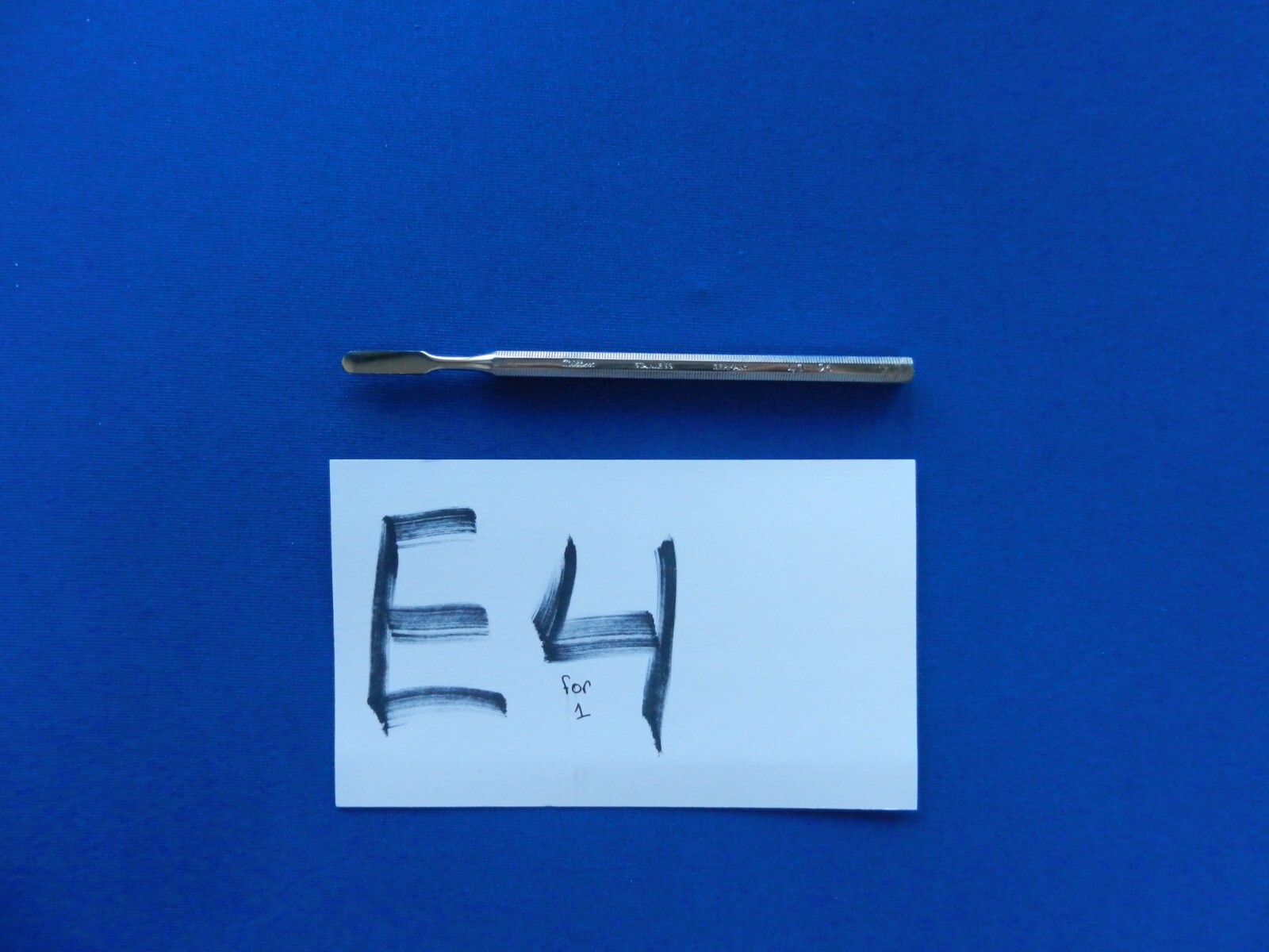 E4 Miltex Surgical Locke Large 5x22mm Blunt Blade Elevator 12cm 40-96