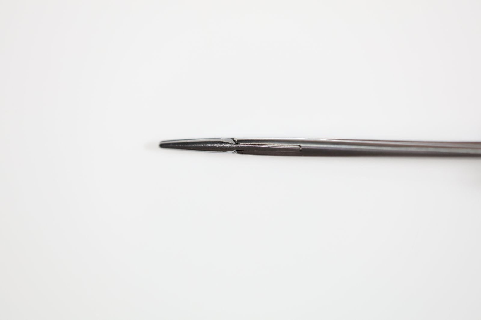 Konig MDS2416415A Crile-Wood Needle Holder, Straight, Serrated, TC, 6in