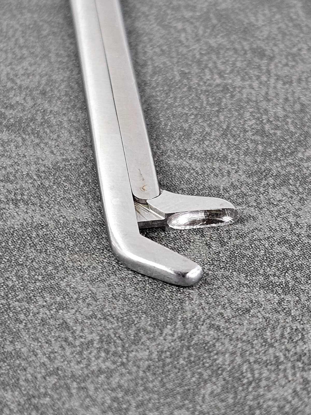 Jarit 280-465 Peapod Bead-Type Rongeur 2×6.5mm 45° Up-Angled 5-3/8″