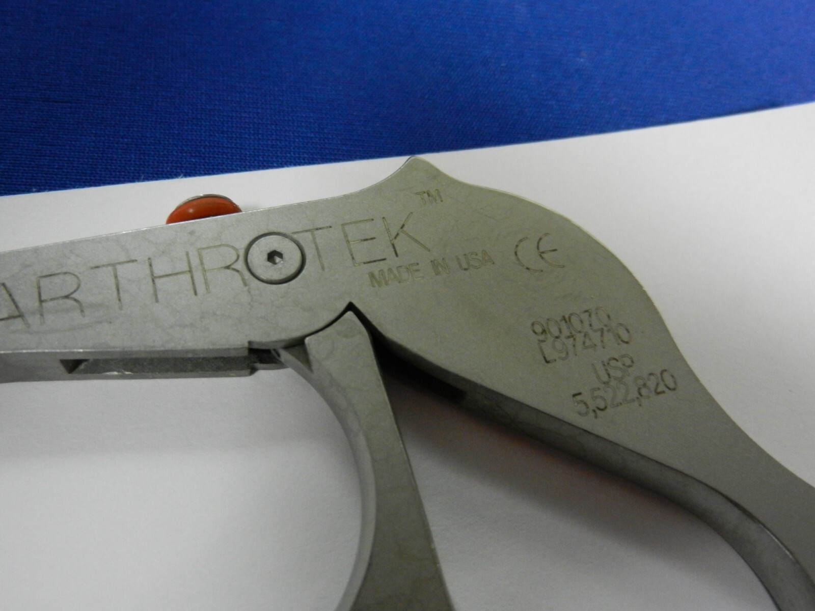 F137 Arthrotek Arthroscopic Hand Instrument / Retractor Set