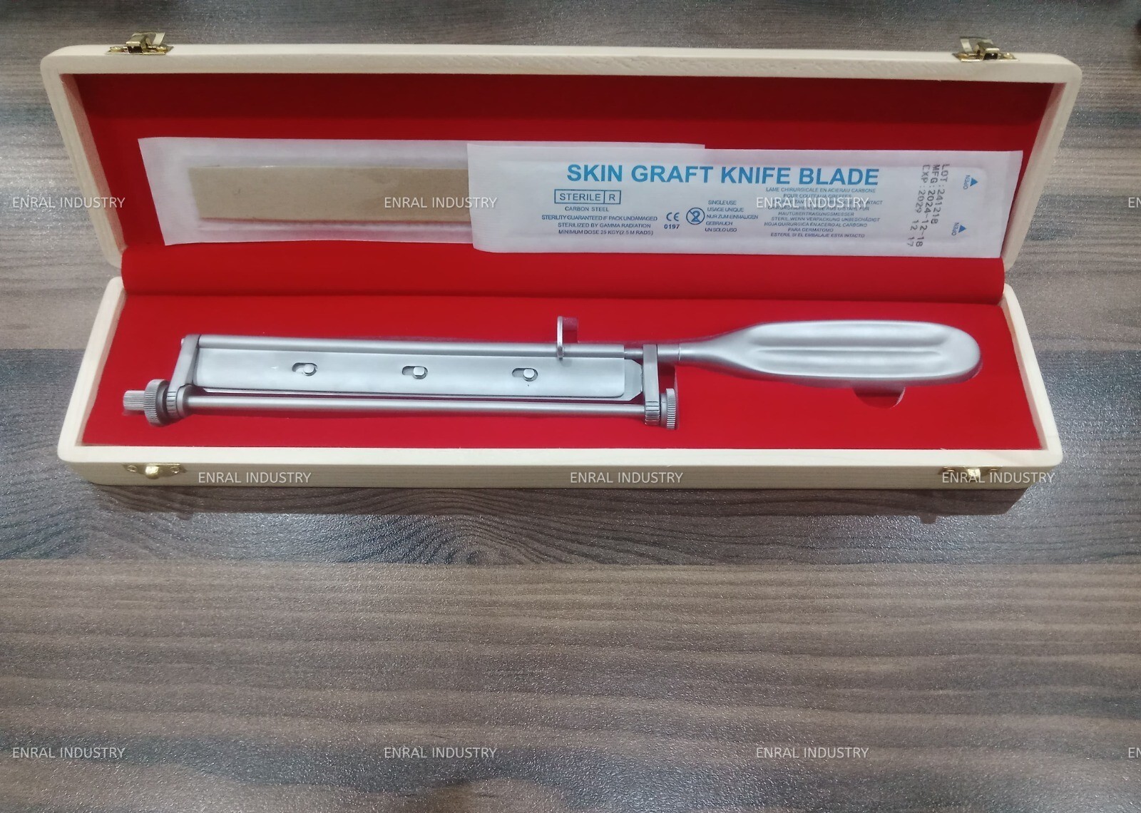 Skin Grafting Knife Handle with Blades Dermatome Skin Graft Plastic Surgery tool
