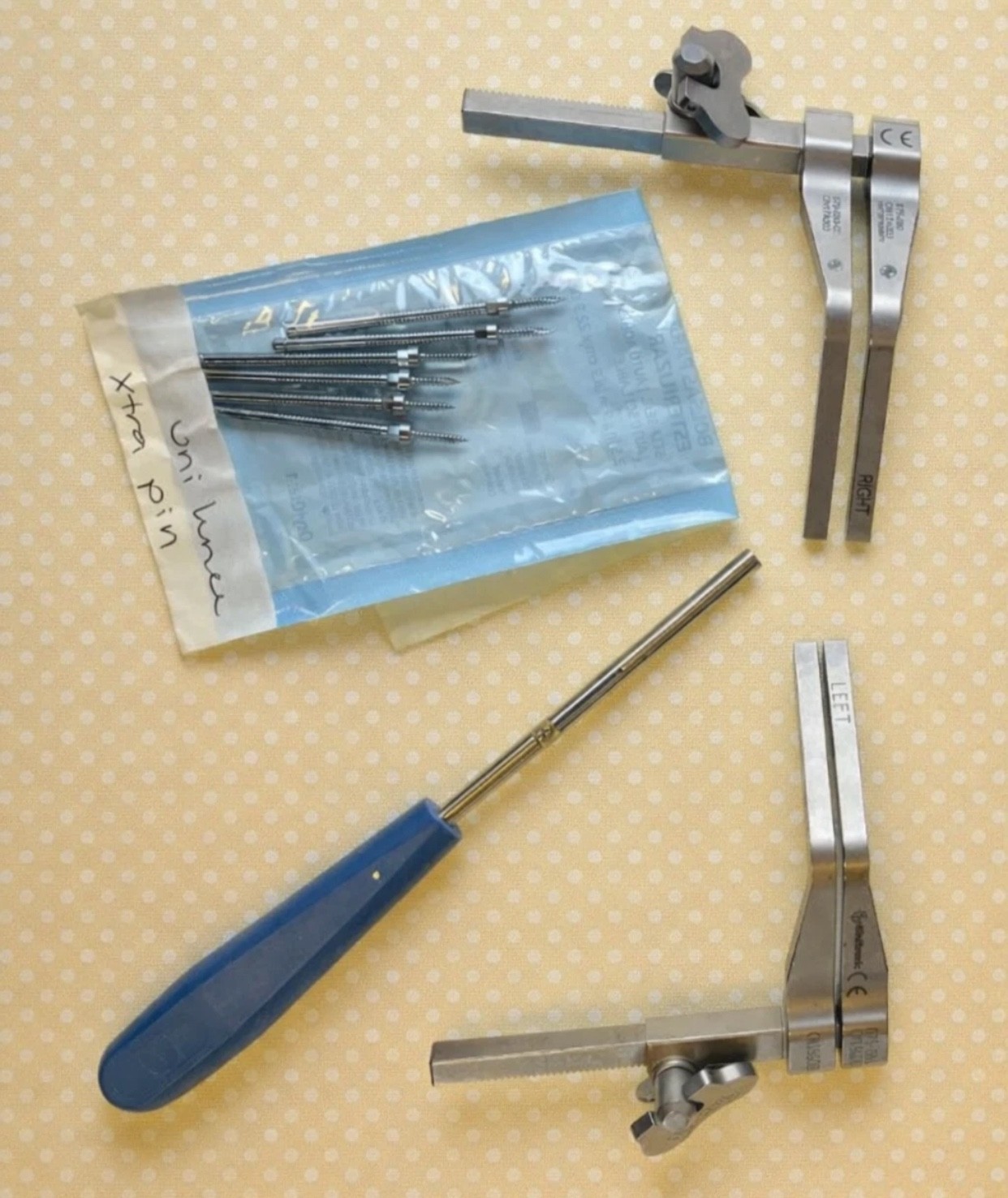 Medtronic 875-950 TrimLine ACDF Distractor Set w/ Driver Pins Orthopedic