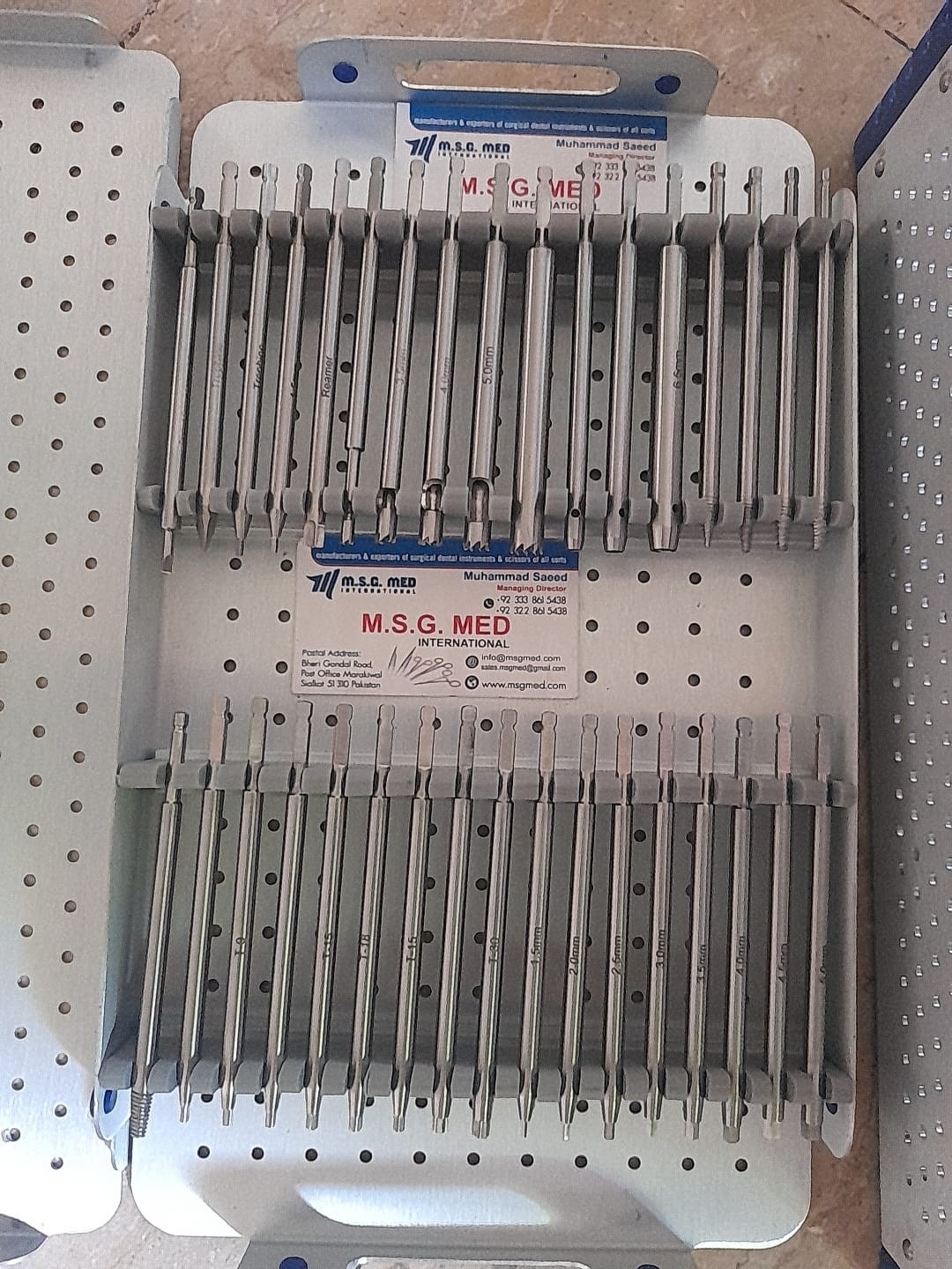 Broken Screw Removal Set 50PCS Orthopedic Instrument Kit Sterilization Case Tray