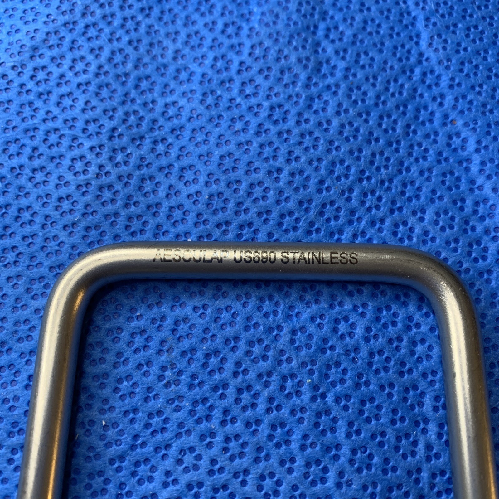 AESCULAP Stringer Instrument W/ Lock 2 3/4”x 12” Stainless Steel ￼US890
