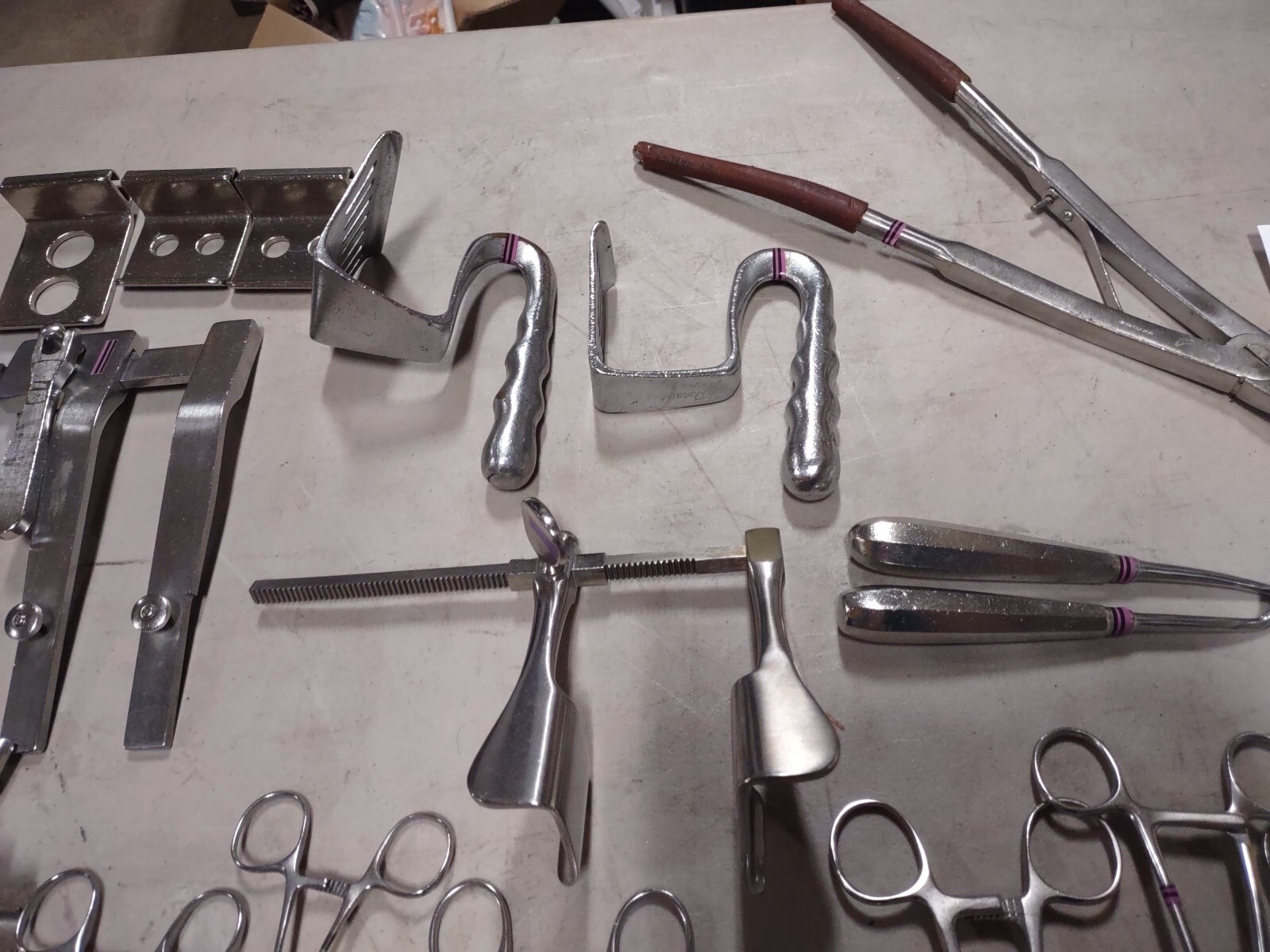 thoracotomy surgical tool lot Mixed brands Sklar Weck Mueller retractor Satinsky