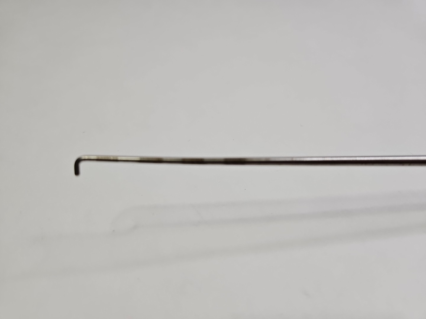 gSource 30.1013 Hook Probe, 3mm Blunt, 5mm lines, 9-1/2″