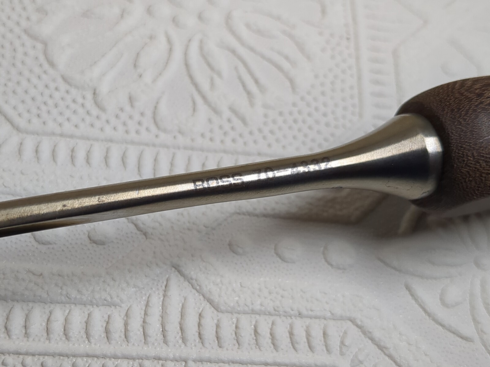 Boss Surgical Instruments 70-4332 Phenolic Gouge Curved 3/16″ 10″ length