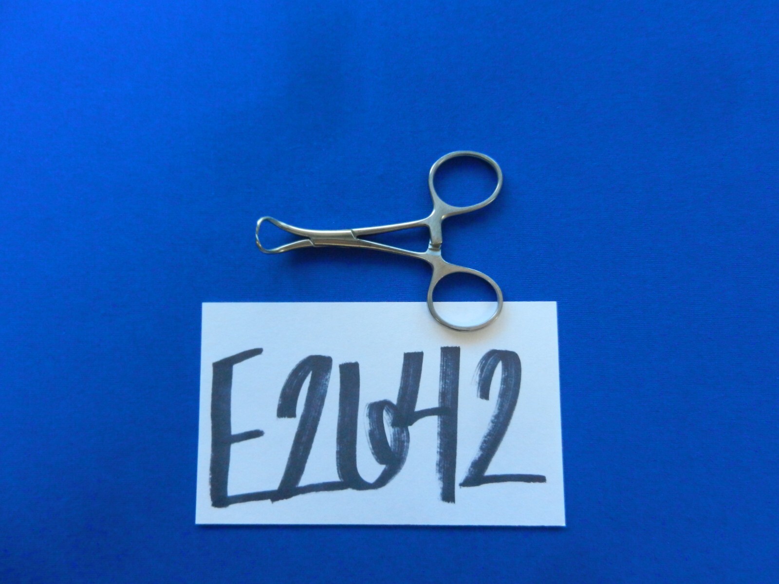 E2642 Symmetry 17-5508 Backhaus Towel Clamp 3.5″ Overall Length