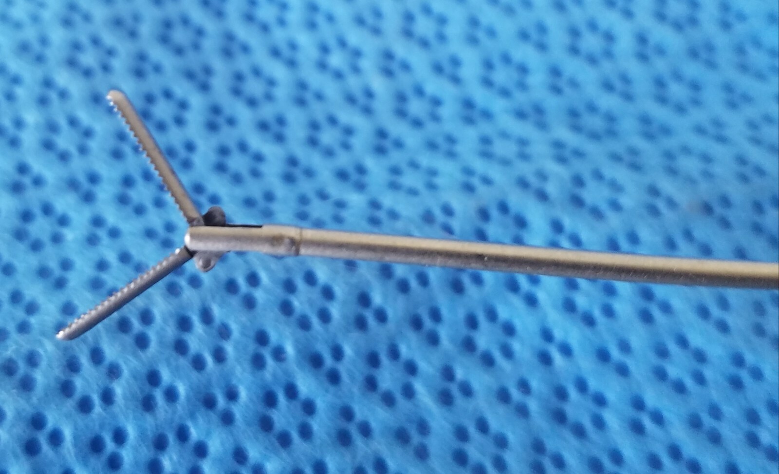 Stryker 505-880-105 5Fr. Semi-Rigid Grasping Forceps
