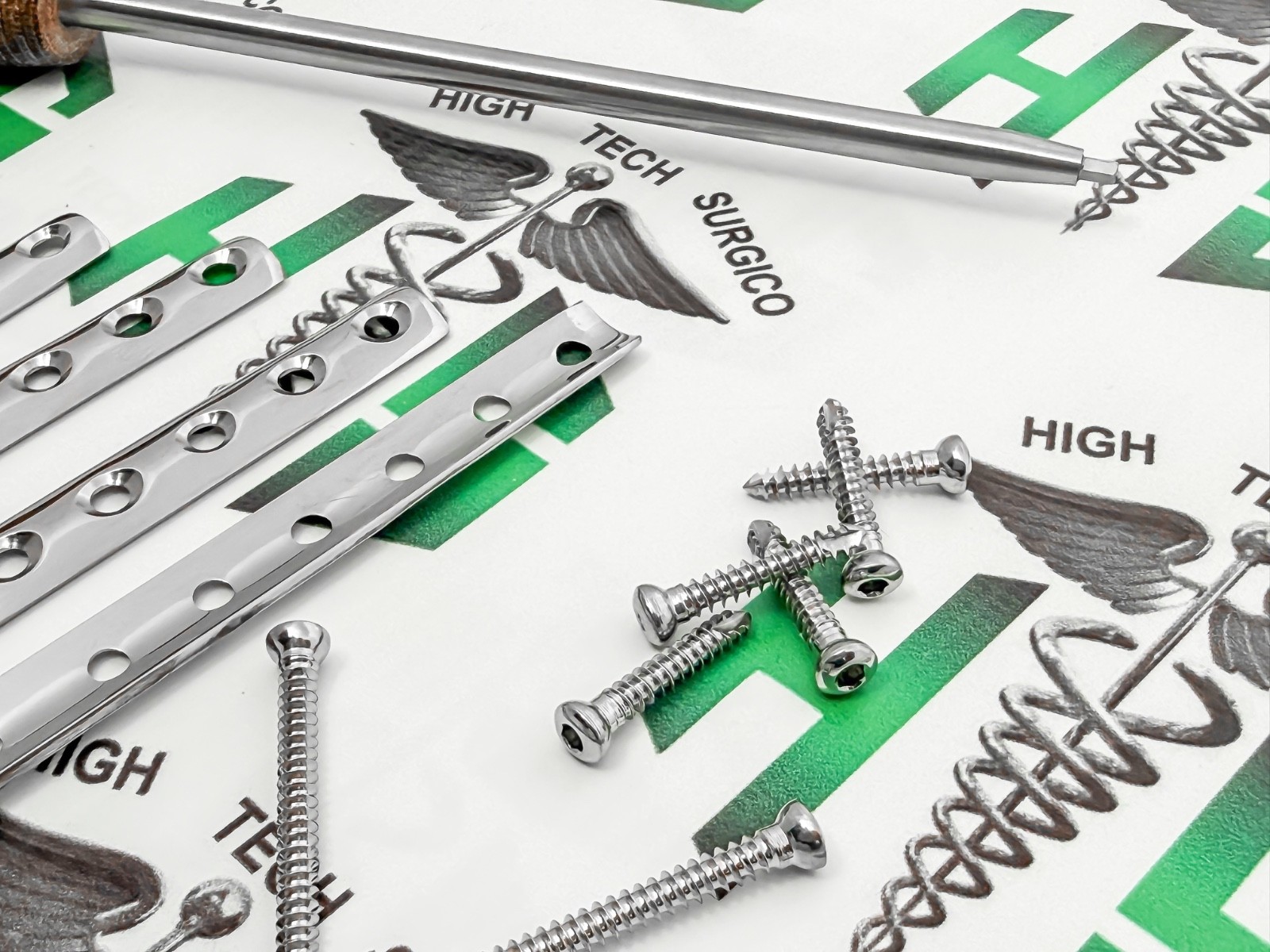 3.5mm Onè Thìrd 1/3 Tubúlar Plates 4-12H & Screws + Screwdriver (105 Pcs) Steel