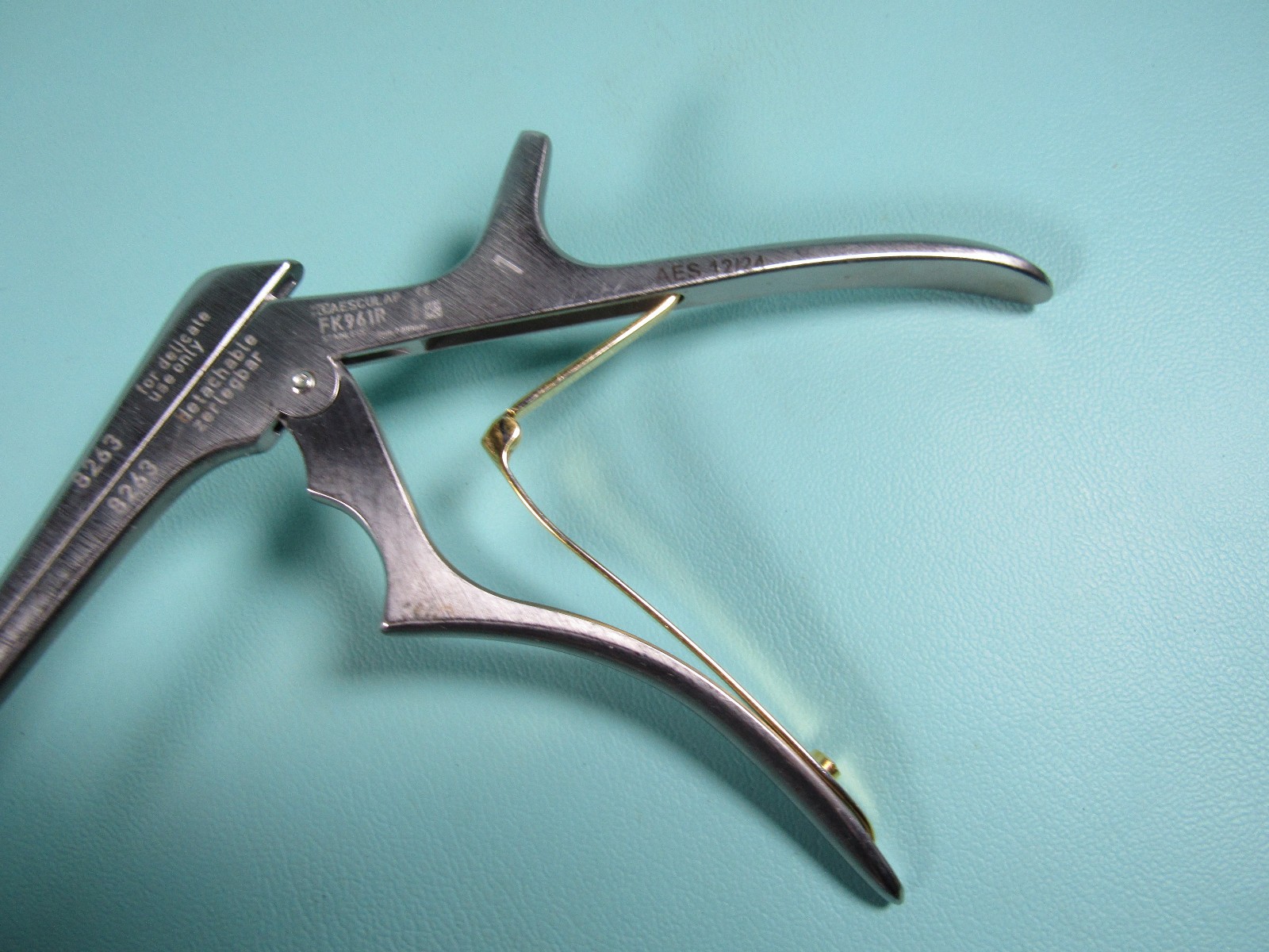 Aesculap FK961R KERRISON Bone Punch Conventional 130 ° Upwards Cutting 7-7/8″