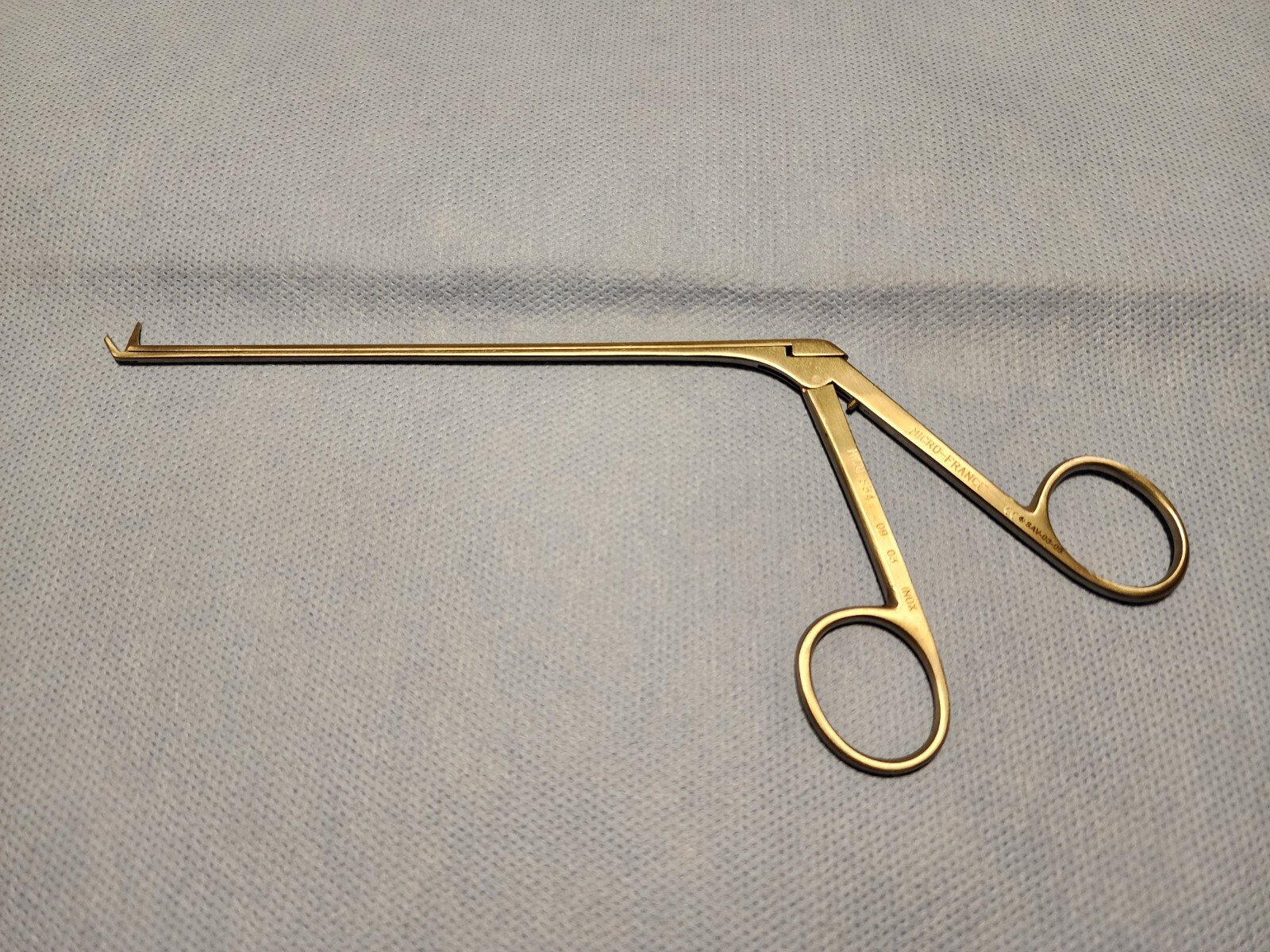 Integra Micro-France MCOS34 Selesnick Dissecting Scissors, Curved Up