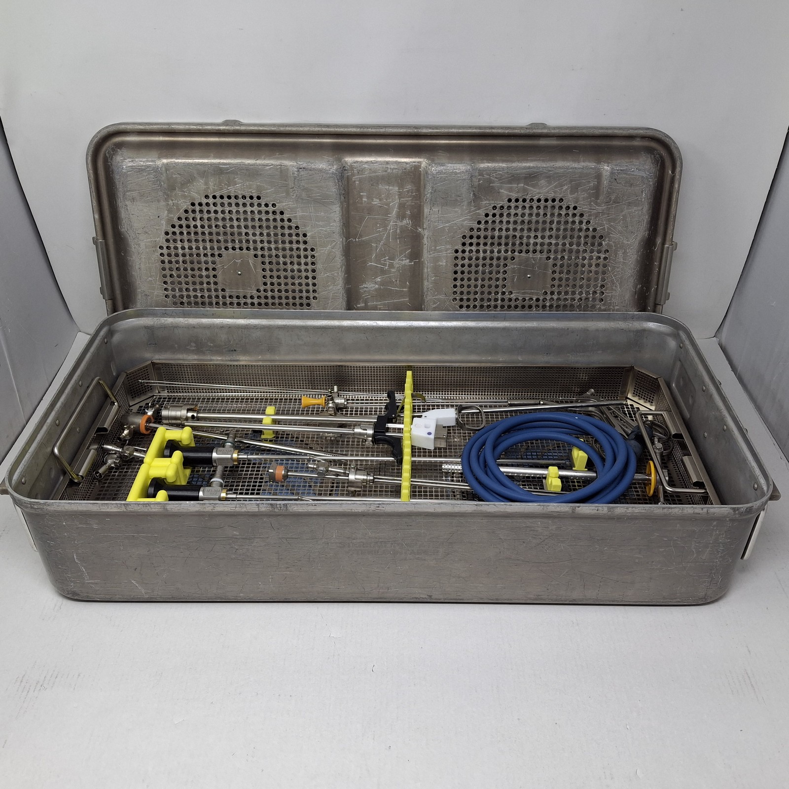 Circon ACMI Instrument Hysteroscope Set