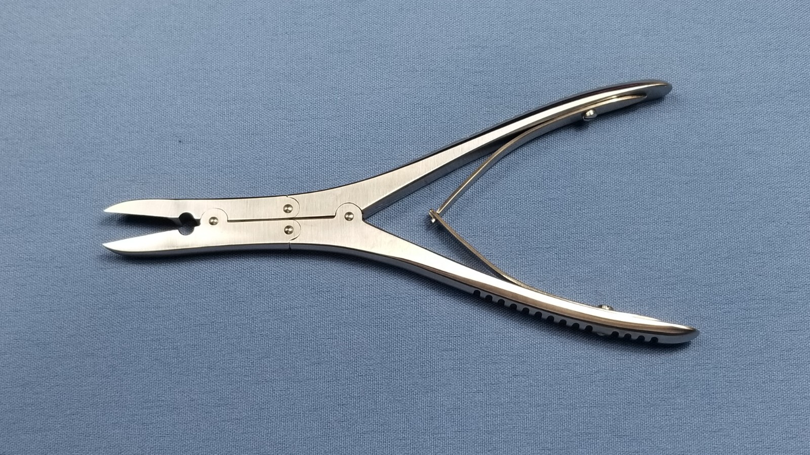 German Stainless Steel Bone Cutting Forceps 375043