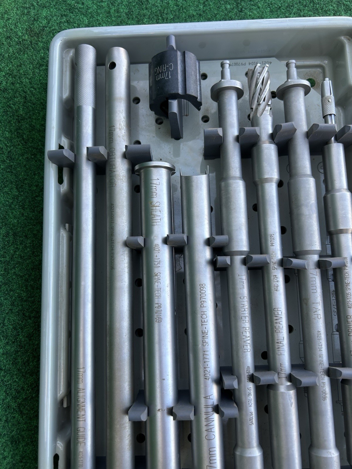 SpineTech 17mm Surgical Instrument Tray Set Canula Reamers Tap Driver Alignment